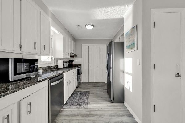 6da8a52c-f164-4db1-816c-ca2b340083b0