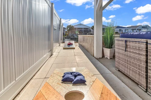 d7e140ee-1232-45db-bf74-daa8d8a22382